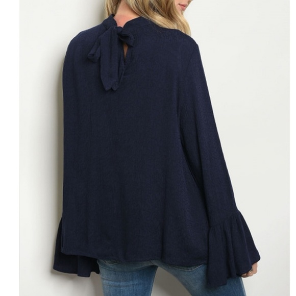 Reduced NWT Med Left choker, tie back, bell sleeve - Picture 3 of 7